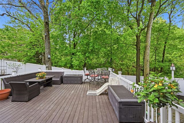 5 Shelter Drive, Sound Beach, NY 11789