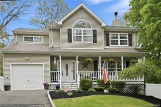 5 Shelter Drive, Sound Beach, NY 11789