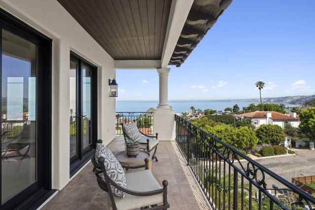 1745 Amalfi St, La Jolla, CA 92037