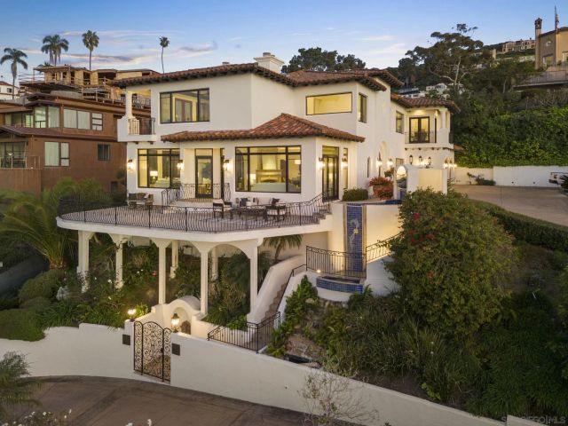 1745 Amalfi St, La Jolla, CA 92037