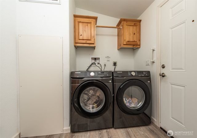 713 W Heritage Loop, Sequim, WA 98382