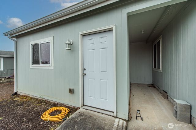 713 W Heritage Loop, Sequim, WA 98382