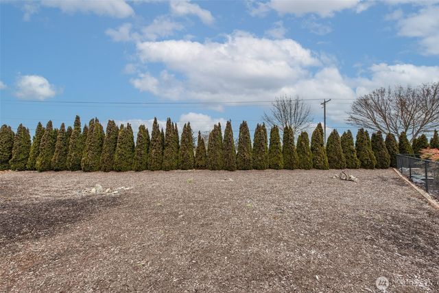 713 W Heritage Loop, Sequim, WA 98382