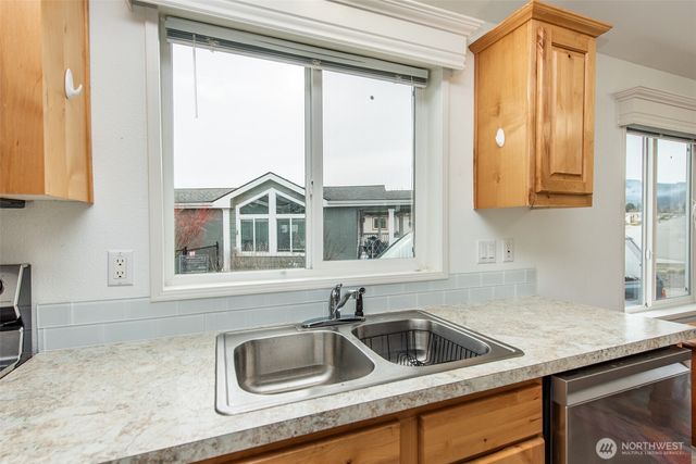 713 W Heritage Loop, Sequim, WA 98382