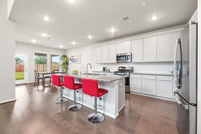 1930 Misty Field Drive, Missouri City, TX 77459