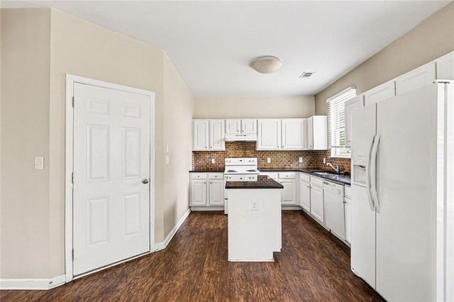 6010 Stonebrook Lane, Austell, GA 30106