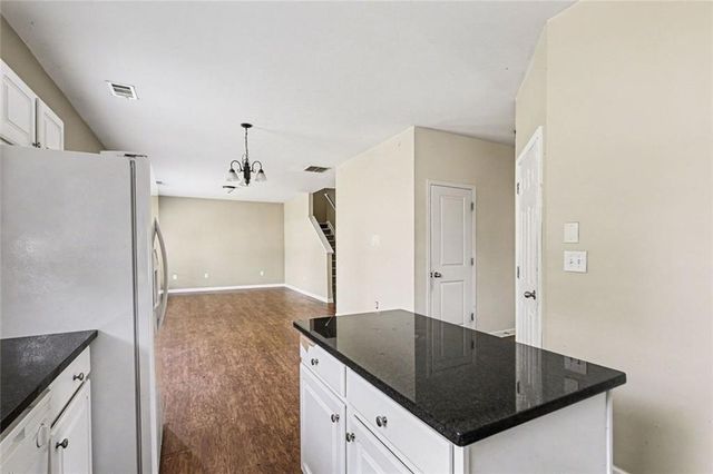 6010 Stonebrook Lane, Austell, GA 30106