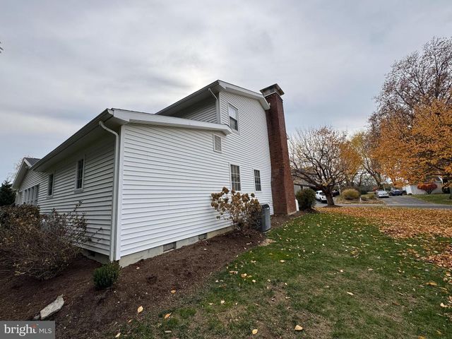 343 MCBATH ST, State College, PA 16801
