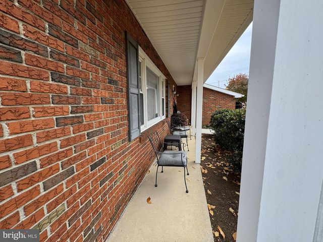 343 MCBATH ST, State College, PA 16801