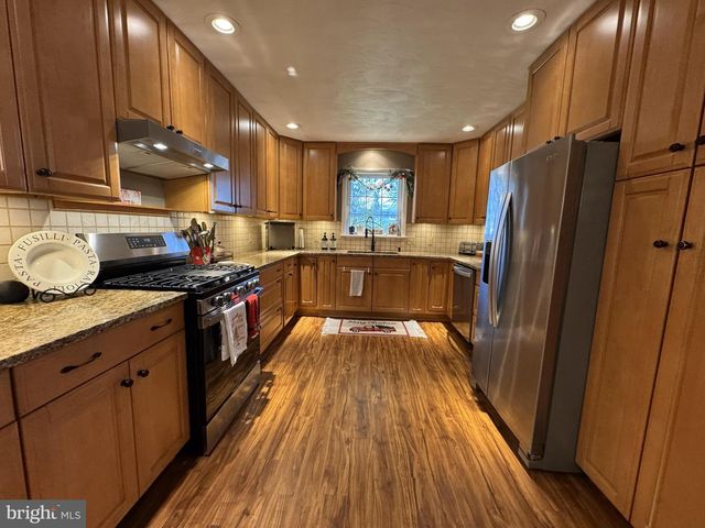 343 MCBATH ST, State College, PA 16801