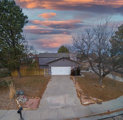 18 Chaparral Circle, La Junta, CO 81050