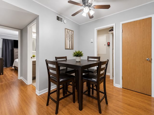 11036 S Kilpatrick Avenue 2NW, Oak Lawn, IL 60453