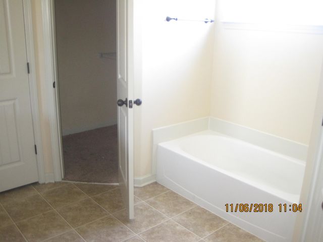 1165 E CORTONA CIR, Memphis, TN 38018