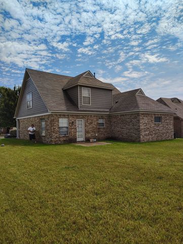 1165 E CORTONA CIR, Memphis, TN 38018