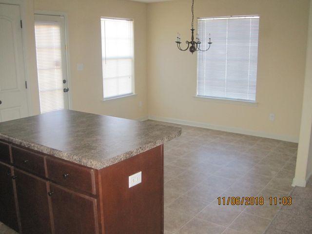 1165 E CORTONA CIR, Memphis, TN 38018