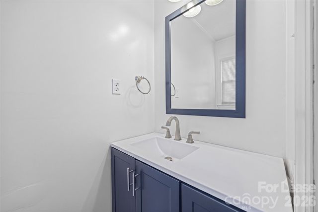 324 Bright Avenue, Bessemer City, NC 28016
