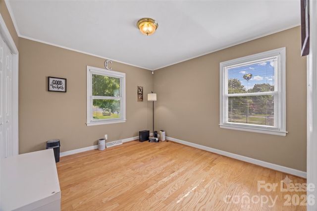 324 Bright Avenue, Bessemer City, NC 28016