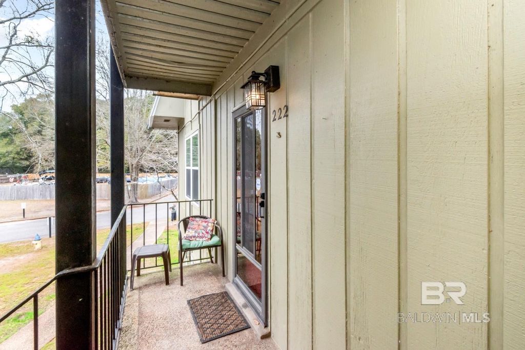 222 Riverbend Drive 222, Mobile, AL 36605