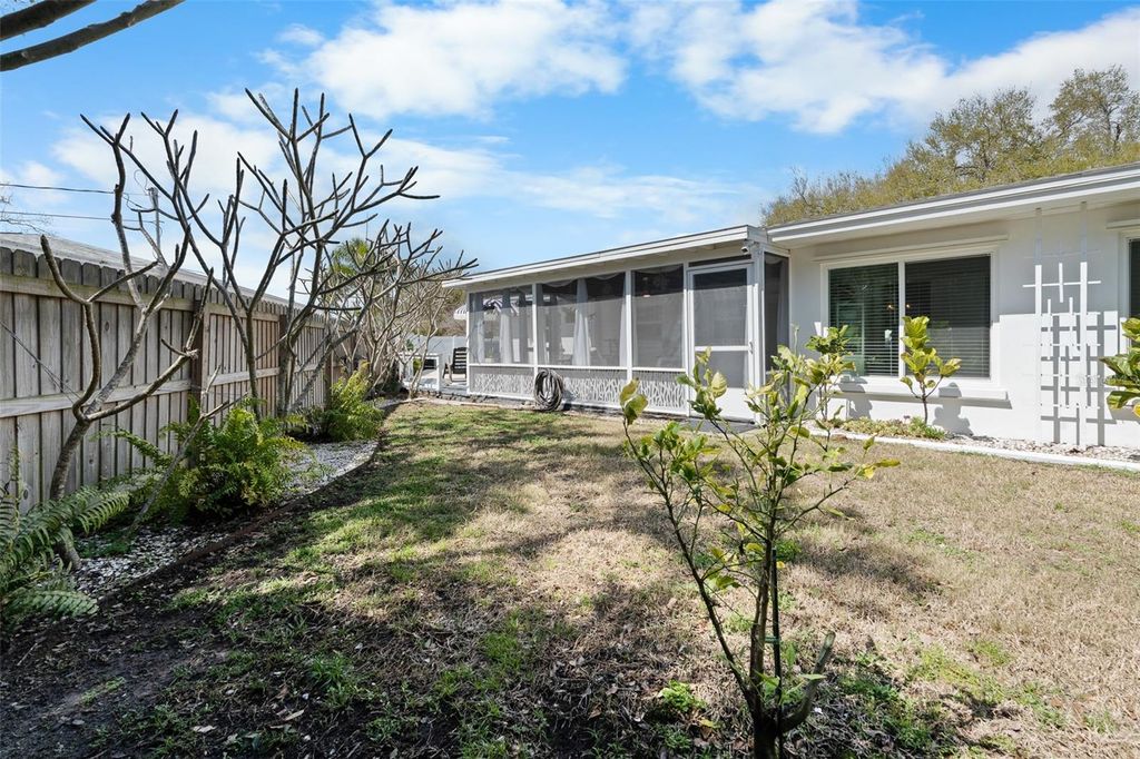 Image 38 of property listing at 1841 MAGNOLIA DRIVE, Clearwater, FL 33764