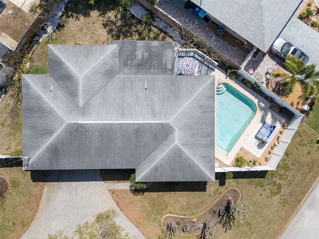 Image 40 of property listing at 1841 MAGNOLIA DRIVE, Clearwater, FL 33764