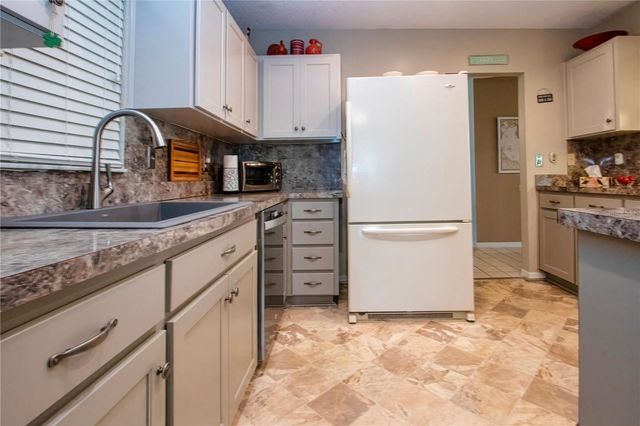 1308 BLUEWATER DRIVE, Sun City Center, FL 33573