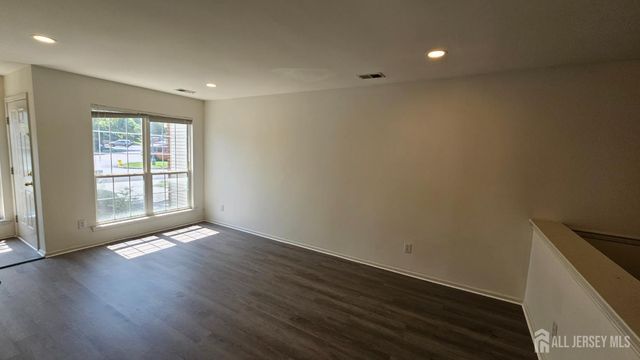 1503 Pheasant Run, South Brunswick, NJ 08852