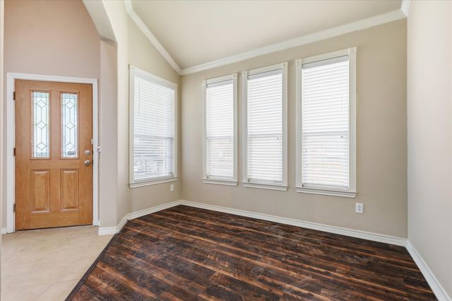 629 Lake City Drive, Lewisville, TX 75056