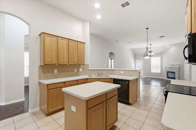 629 Lake City Drive, Lewisville, TX 75056
