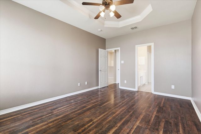 629 Lake City Drive, Lewisville, TX 75056