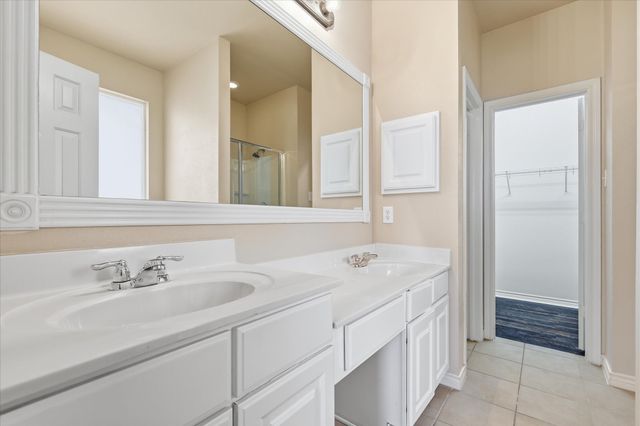 629 Lake City Drive, Lewisville, TX 75056