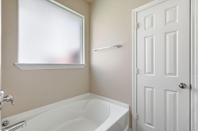 629 Lake City Drive, Lewisville, TX 75056