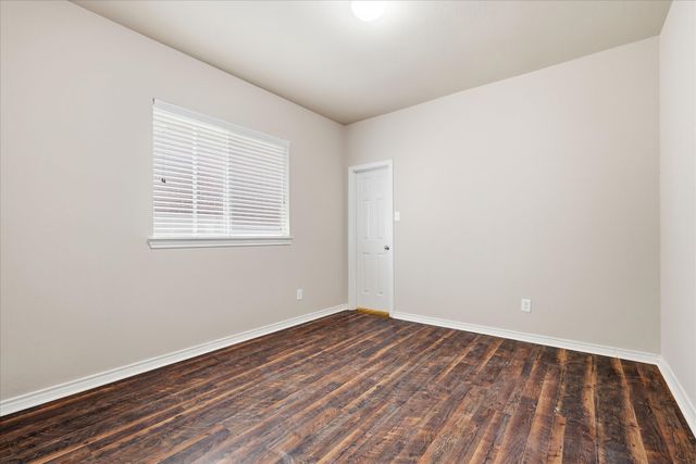 629 Lake City Drive, Lewisville, TX 75056