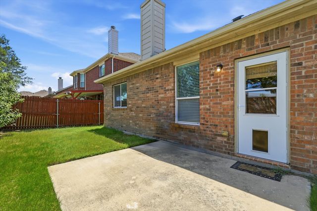 629 Lake City Drive, Lewisville, TX 75056