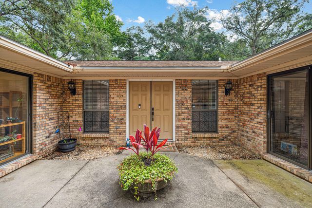 213 Olde Post Road, Niceville, FL 32578