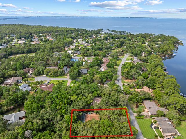 213 Olde Post Road, Niceville, FL 32578