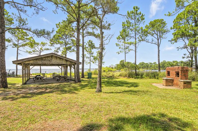 213 Olde Post Road, Niceville, FL 32578