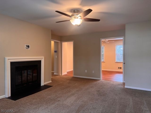 86 Franklin Ct, Raritan Twp., NJ 08822