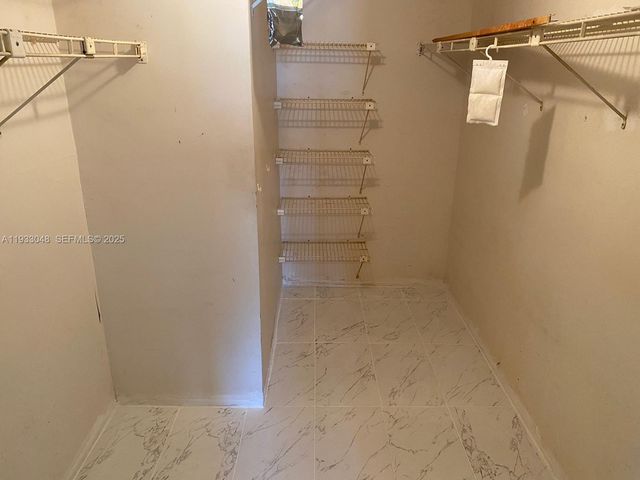 555 NE 123rd St 212-B, North Miami, FL 33161