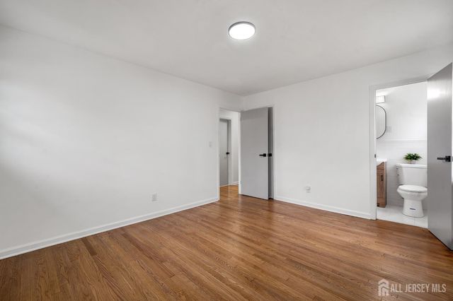 33 Larchmont Road, Edison, NJ 08837