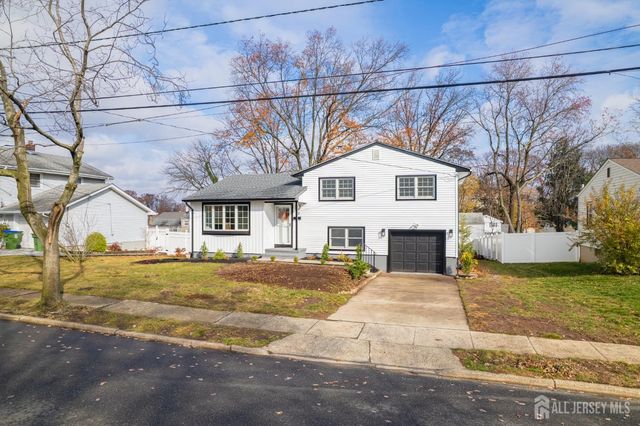 33 Larchmont Road, Edison, NJ 08837