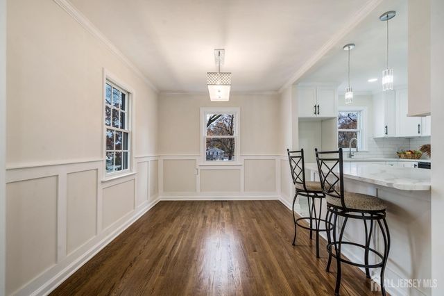 33 Larchmont Road, Edison, NJ 08837