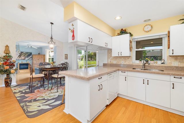 2062 OLD ARBOR COURT, Sarasota, FL 34232