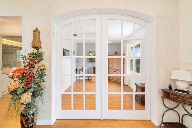 2062 OLD ARBOR COURT, Sarasota, FL 34232