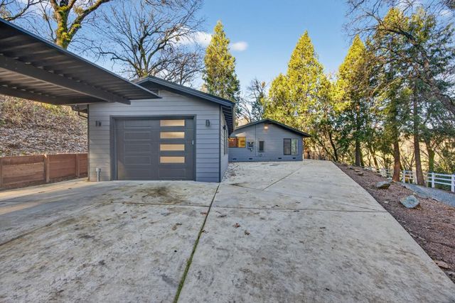 745 Crother Rd, Meadow Vista, CA 95722