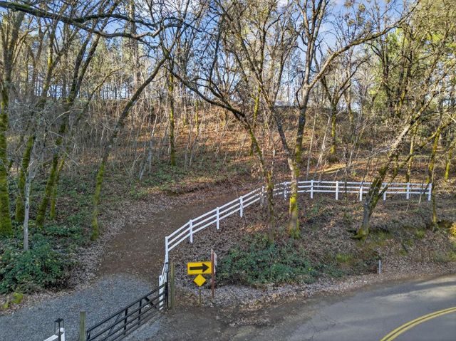 745 Crother Rd, Meadow Vista, CA 95722