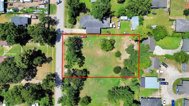 4713 Tronewood Street, Houston, TX 77016