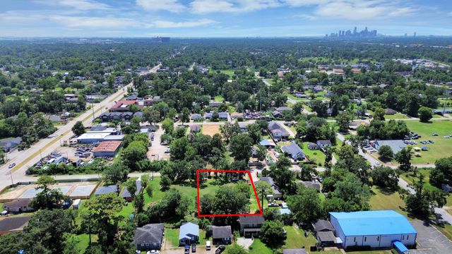 4713 Tronewood Street, Houston, TX 77016