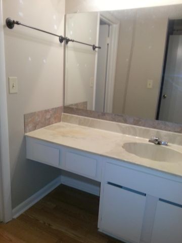 2 Hickory Ct, Antioch, TN 37013