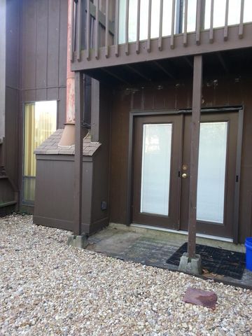 2 Hickory Ct, Antioch, TN 37013