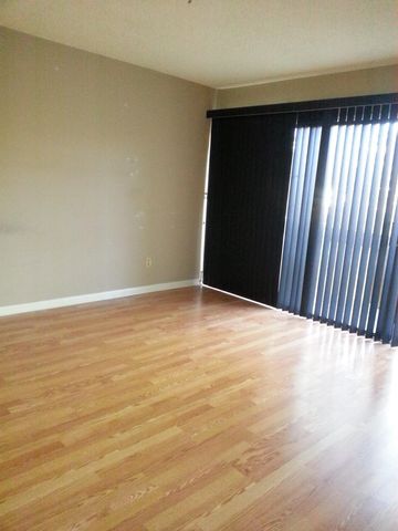 2 Hickory Ct, Antioch, TN 37013